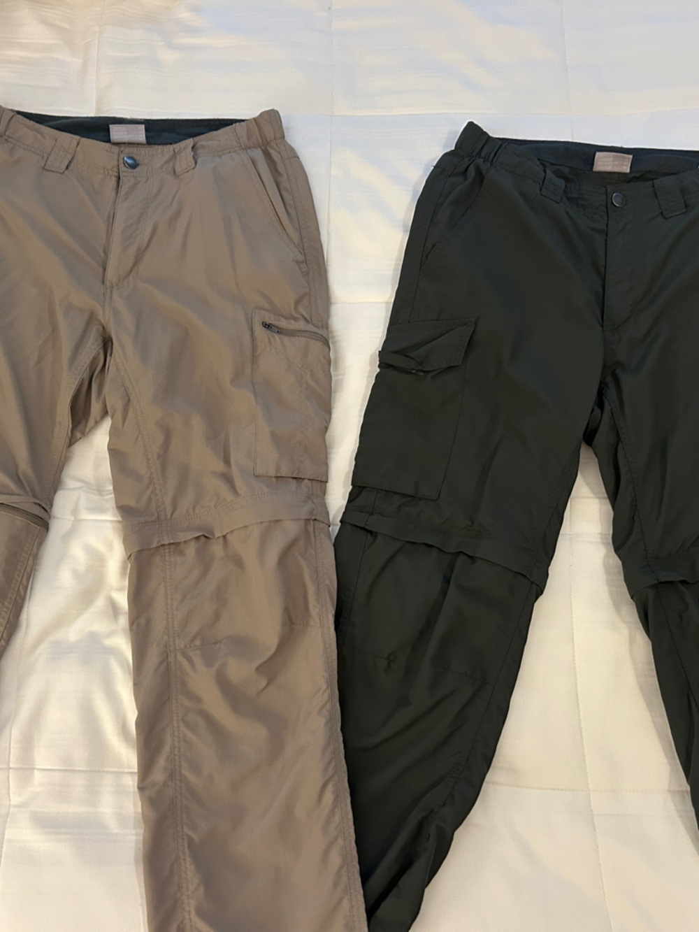Columbia Men's Convertible Cargo Pants in Tan and Black